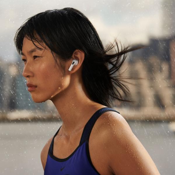 Apple AirPods (terza generazione) con custodia di ricarica lightning - EUROBABYLON