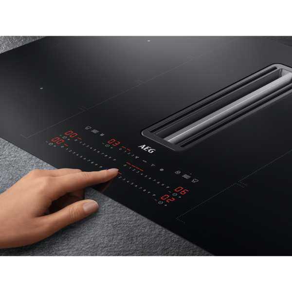 AEG CCE84779CB Nero Da incasso 83 cm Piano cottura a induzione 4 Fornello(i) - EUROBABYLON