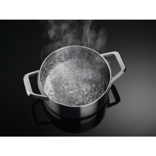 AEG CCE84779CB Nero Da incasso 83 cm Piano cottura a induzione 4 Fornello(i) - EUROBABYLON