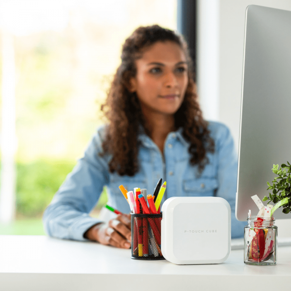 Brother PT-P710BTH stampante per etichette (CD) Trasferimento termico 180 x 360 DPI 20 mm/s Con cavo e senza cavo TZe Bluetooth - EUROBABYLON